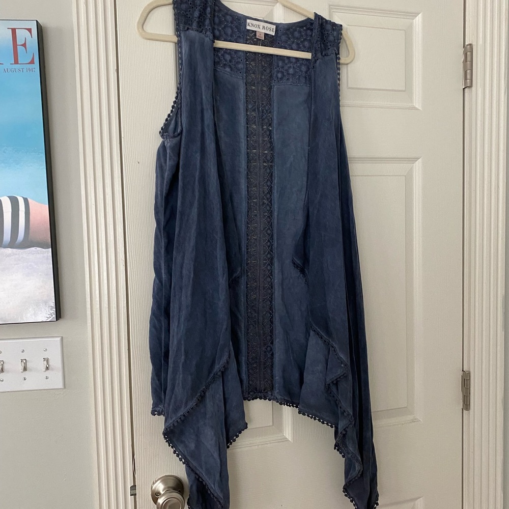 Knox Rose Vest